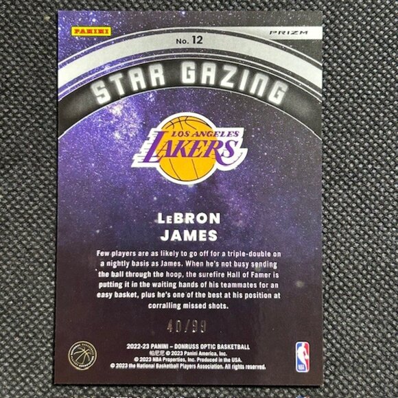 2022-23 Optic LeBron James Red Star Gazing Prizm Refractor SP /99 Lakers Holo